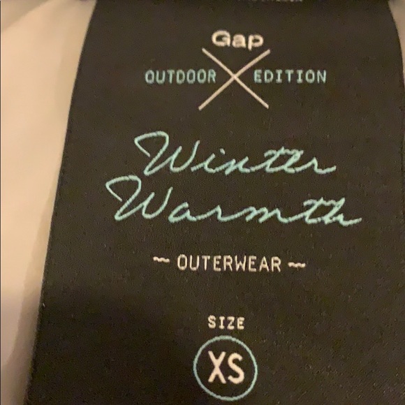 GAP  gray sleeveless hooded fur vest size XS. - Picture 8 of 9